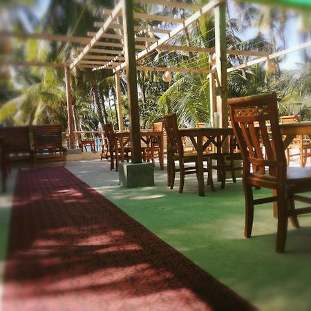 Kyaw Myanmar Hotel Gyeiktaw Bagian luar foto