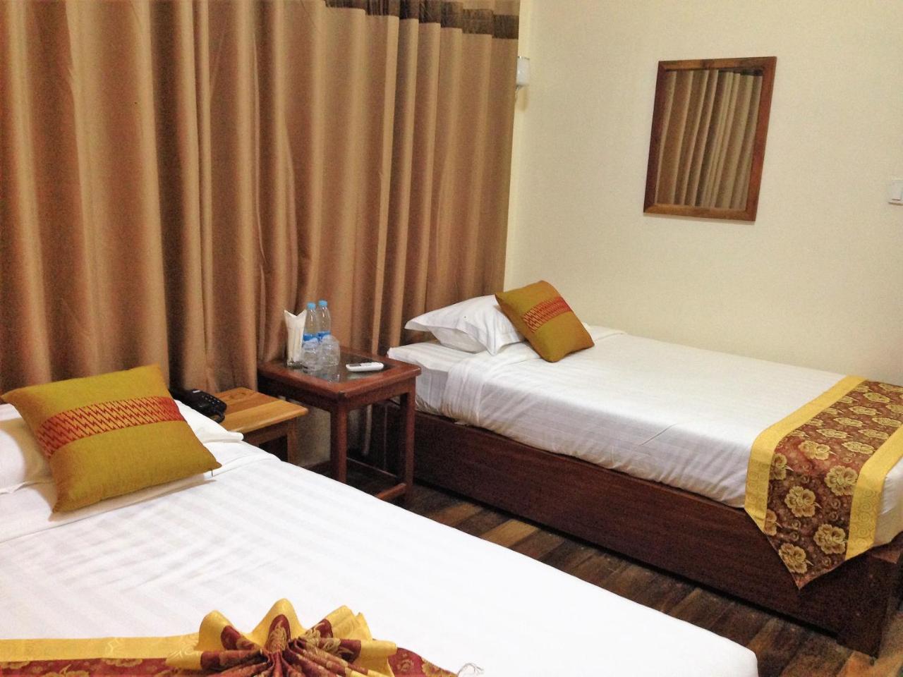 Kyaw Myanmar Hotel Gyeiktaw Bagian luar foto