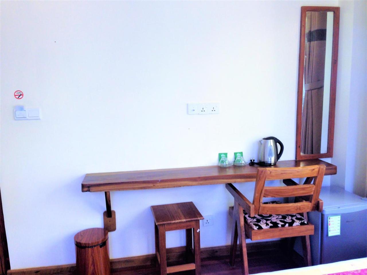 Kyaw Myanmar Hotel Gyeiktaw Bagian luar foto