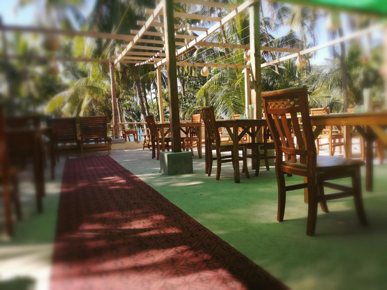 Kyaw Myanmar Hotel Gyeiktaw Bagian luar foto